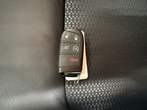 New 2026 Jeep Compass Trailhawk w/ Trailer Tow Group image 23