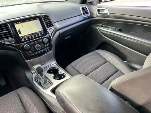 Certified 2022 Jeep Grand Cherokee Laredo E RWD image 13