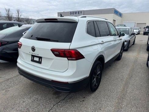 Used 2022 Volkswagen Tiguan SE image 7