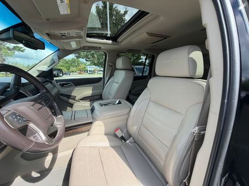 Used 2018 GMC Yukon XL Denali w/ Denali Ultimate Package AWD/4WD image 9