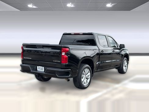 Used 2024 Chevrolet Silverado 1500 Custom RWD image 9