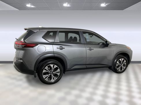 Used 2023 Nissan Rogue SV image 6