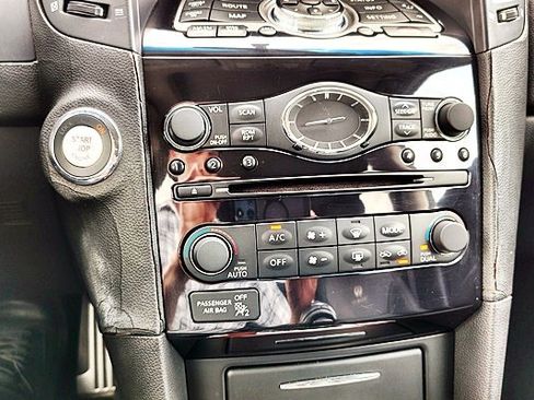 Used 2011 INFINITI FX35 AWD w/ Premium Pkg image 21