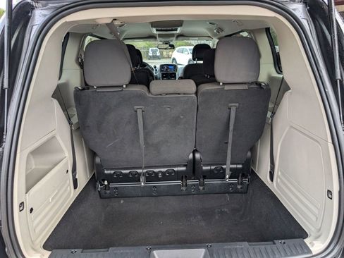 Used 2019 Dodge Grand Caravan SE image 20