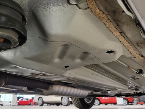 Used 2004 Cadillac Seville SLS w/ Preferred Equipment Group FWD image 7