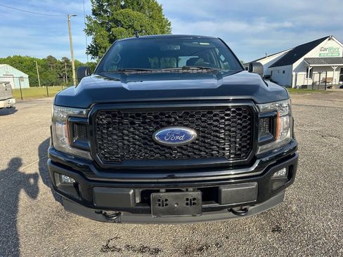 Used 2018 Ford F150 XLT w/ Equipment Group 302A Luxury AWD/4WD image 13
