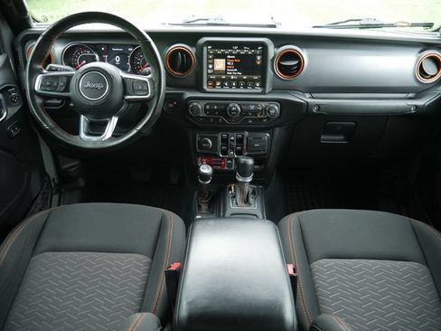 Used 2022 Jeep Gladiator Mojave w/ Cold Weather Group AWD/4WD image 7