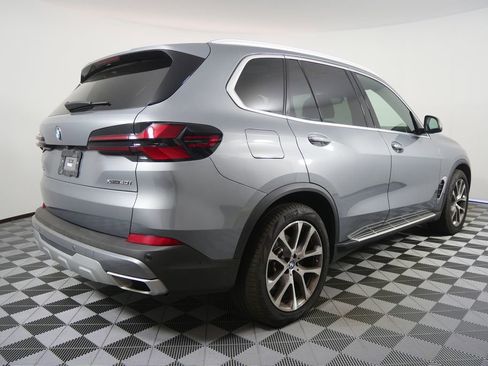 Used 2025 BMW X5 xDrive40i image 3