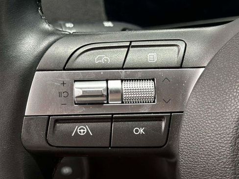 Certified 2024 Hyundai Kona SEL AWD/4WD image 21