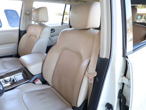 Used 2019 Nissan Armada Platinum w/ Captain's Chairs Package image 20