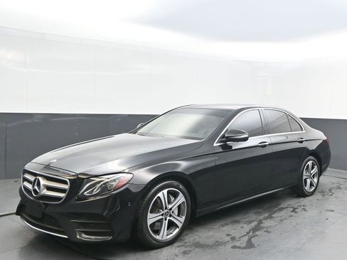 Used 2020 Mercedes-Benz E 350 E 350 w/ Parking Assistance Package image 3
