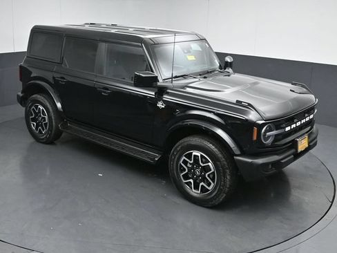 Certified 2025 Ford Bronco Outer Banks AWD/4WD image 45