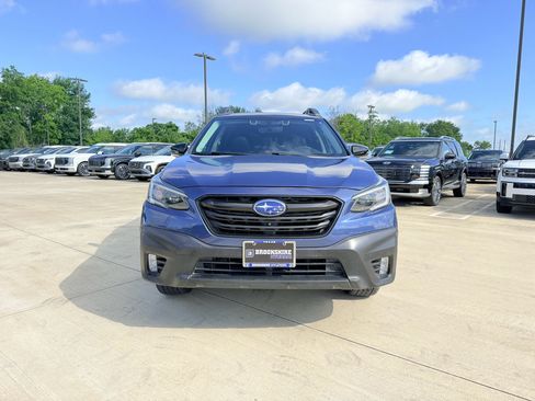 Used 2020 Subaru Outback Onyx Edition XT AWD/4WD image 2