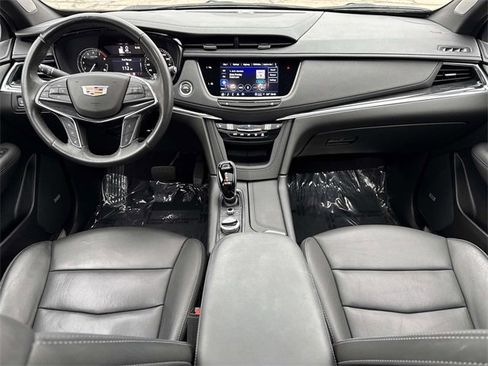 Certified 2022 Cadillac XT5 Premium Luxury image 14
