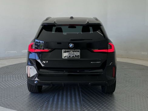 Used 2025 BMW X1 xDrive28i w/ Premium Package AWD/4WD image 9