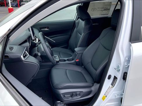 New 2026 Toyota Corolla Cross XLE FWD image 9