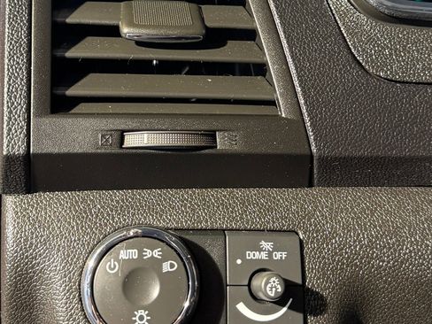 Used 2012 Chevrolet Traverse LT AWD/4WD image 16