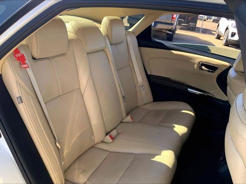 Used 2013 Toyota Avalon Limited image 20