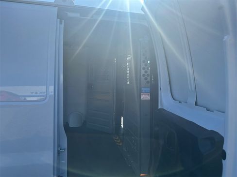 New 2024 Chevrolet Express 3500 w/ Driver Convenience Package image 28