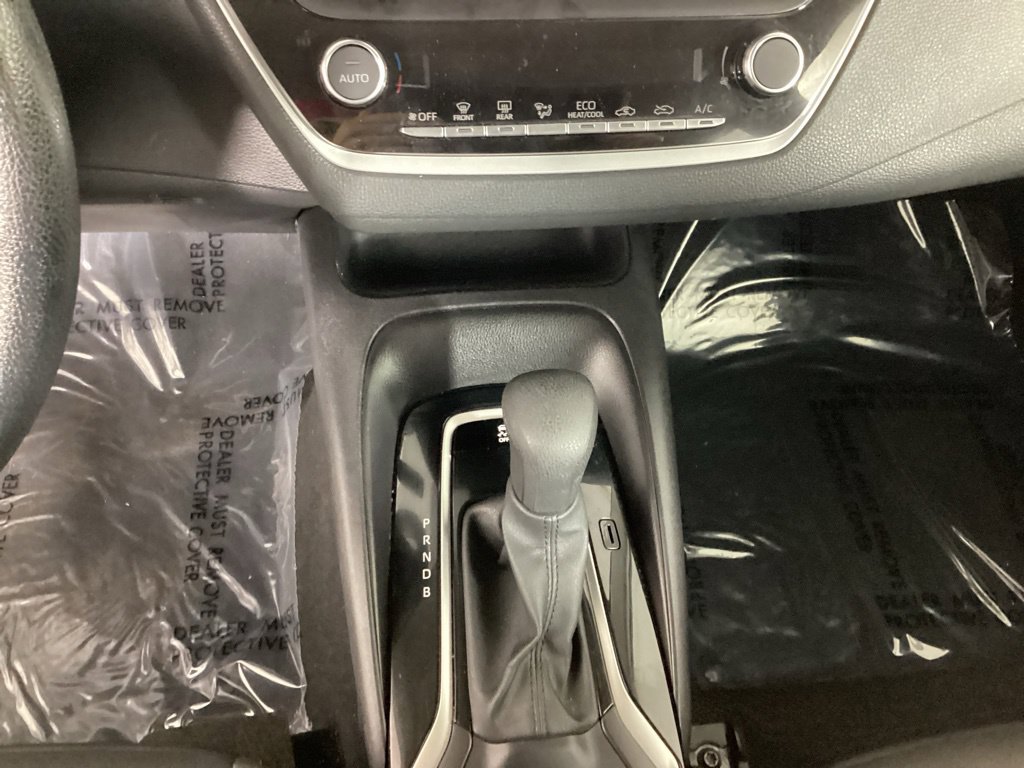 Used 2025 Toyota Corolla LE FWD image 19