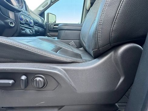 Used 2022 GMC Sierra 2500 Denali w/ Denali Ultimate Package AWD/4WD image 22