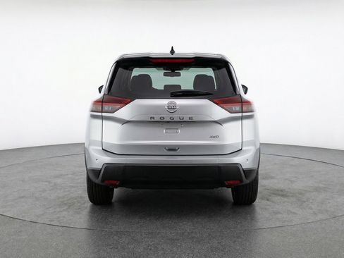 Used 2025 Nissan Rogue SV AWD/4WD image 6