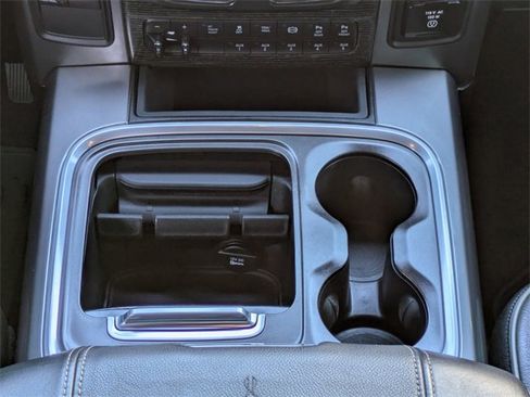 Used 2018 RAM 2500 Limited image 19