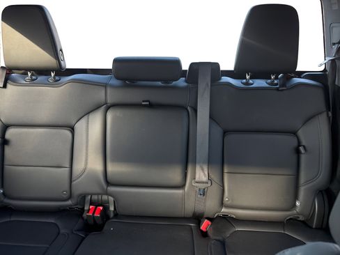 Used 2020 Chevrolet Silverado 3500 LTZ w/ Gooseneck/5TH Wheel Package image 16