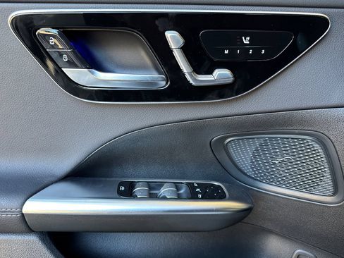 New 2025 Mercedes-Benz C 300 4MATIC Sedan image 12