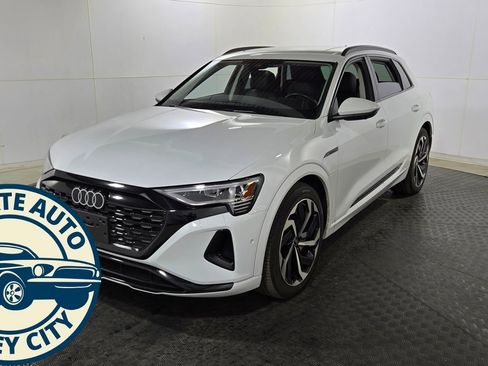 Used 2024 Audi Q8 e-tron Premium Plus AWD/4WD image 3