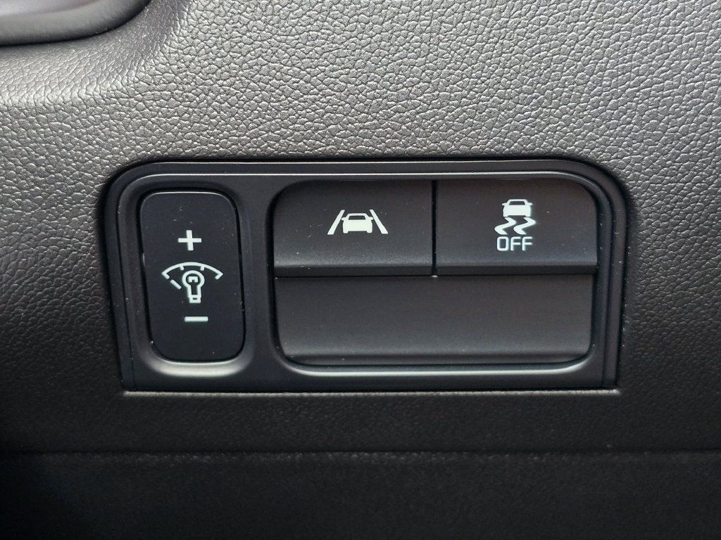 Used 2023 Kia Sorento S w/ Panoramic Sunroof Package FWD image 36