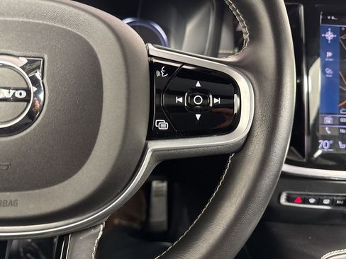 Used 2021 Volvo S60 T8 R-Design AWD/4WD image 33