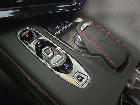 Used 2024 Chevrolet Corvette Stingray Premium Conv RWD image 22