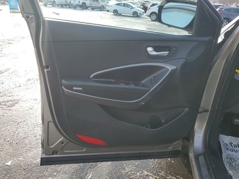 Used 2017 Hyundai Santa Fe Sport image 25