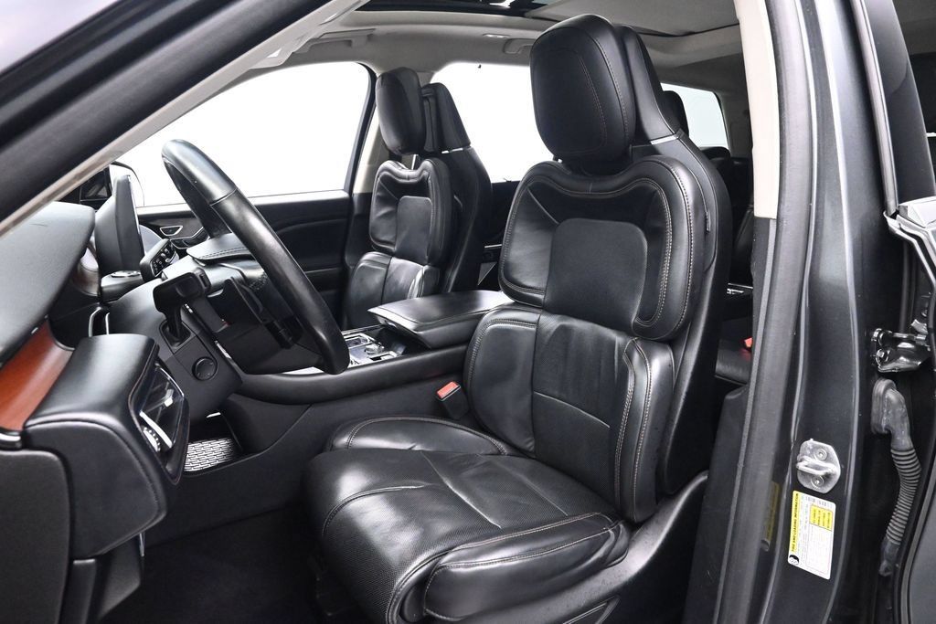 Used 2020 Lincoln Aviator Reserve w/ Equipment Group 202A AWD/4WD image 12
