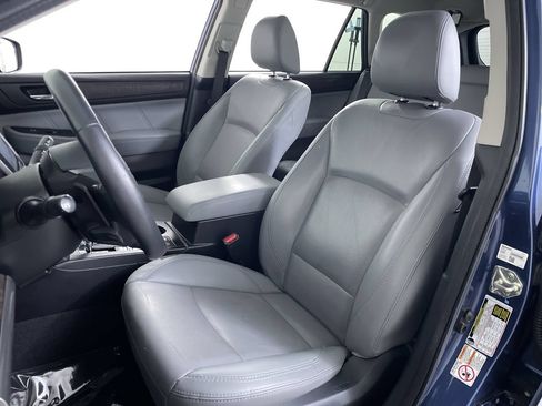 Used 2019 Subaru Outback 2.5i Limited AWD/4WD image 12