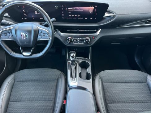 Used 2024 Buick Envista Preferred w/ Convenience I Package image 10