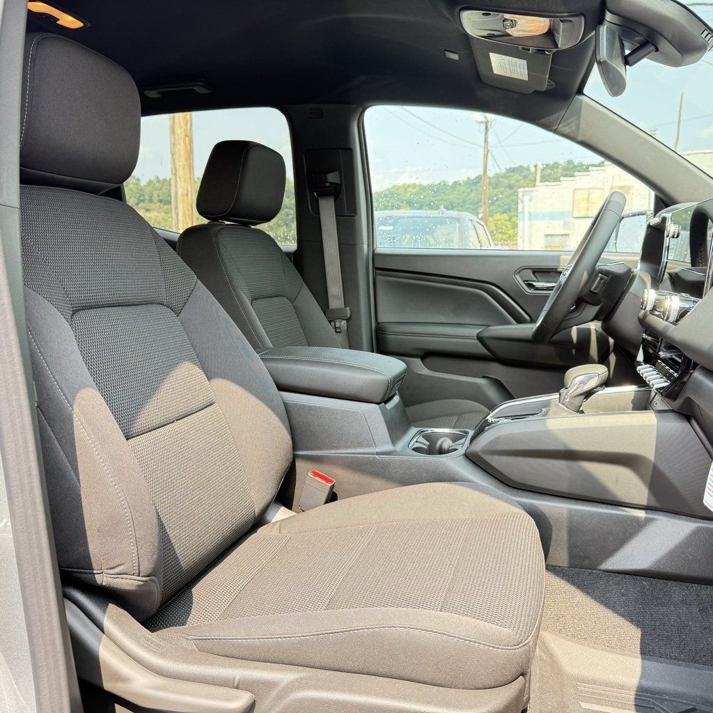New 2026 GMC Canyon Elevation w/ Convenience Package RWD image 10
