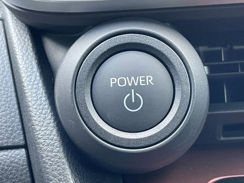 New 2026 Toyota Prius SE image 21