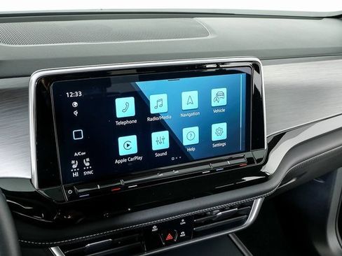 Certified 2025 Volkswagen Atlas Cross Sport SE image 14