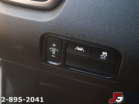 Certified 2023 Kia Sorento LX AWD/4WD image 27