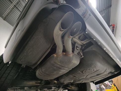 Used 1995 Mercedes-Benz E 320 Convertible image 27