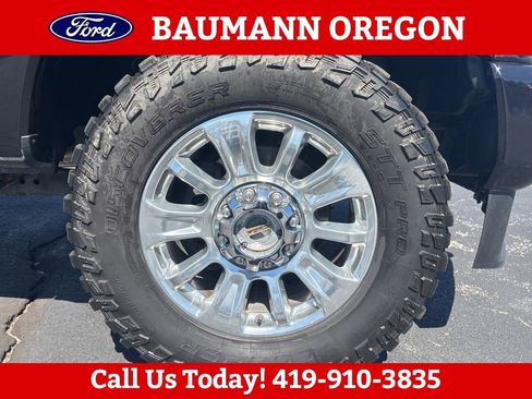 Used 2020 Ford F350 Limited AWD/4WD image 9