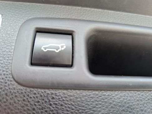 Used 2021 Toyota Highlander Limited AWD/4WD image 13