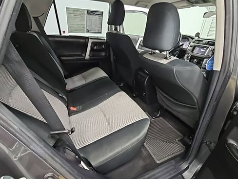 Used 2014 Toyota 4Runner SR5 image 32
