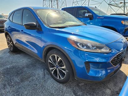 Used 2021 Ford Escape SE w/ SE Sport Appearance Package