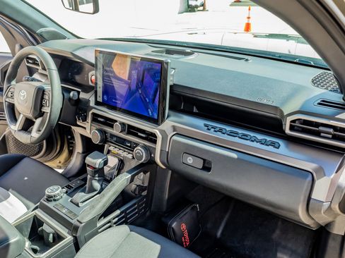 Used 2025 Toyota Tacoma TRD Off-Road w/ TRD Off Road Upgrade Package image 18