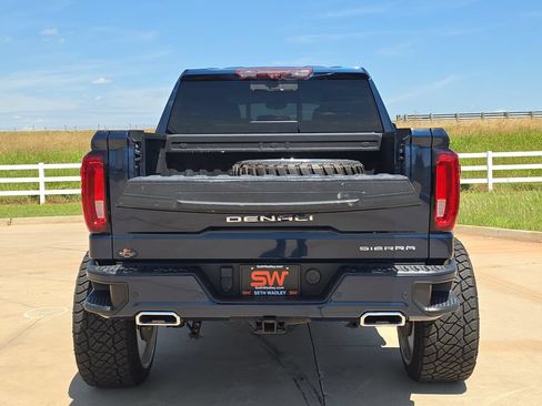 Used 2021 GMC Sierra 1500 Denali w/ Denali Ultimate Package AWD/4WD image 13