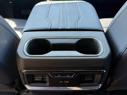 Certified 2023 Chevrolet Silverado 1500 High Country w/ High Country Premium Package AWD/4WD image 21