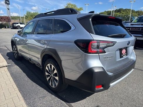 Used 2023 Subaru Outback Limited image 7